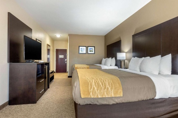 Comfort Inn & Suites North Little Rock near I-40 image 24